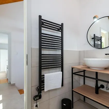 Celtis With Heated Pool Villa Ljubitovica