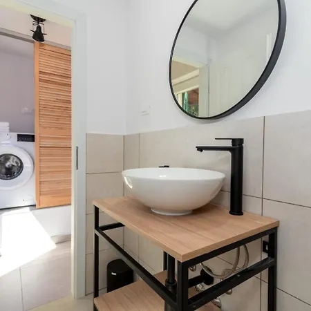 Villa Celtis With Heated Pool Ljubitovica